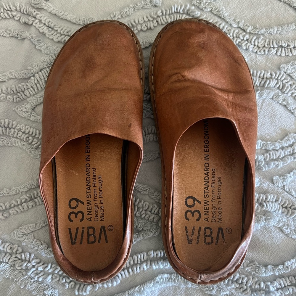 VIBAe 39 slip on